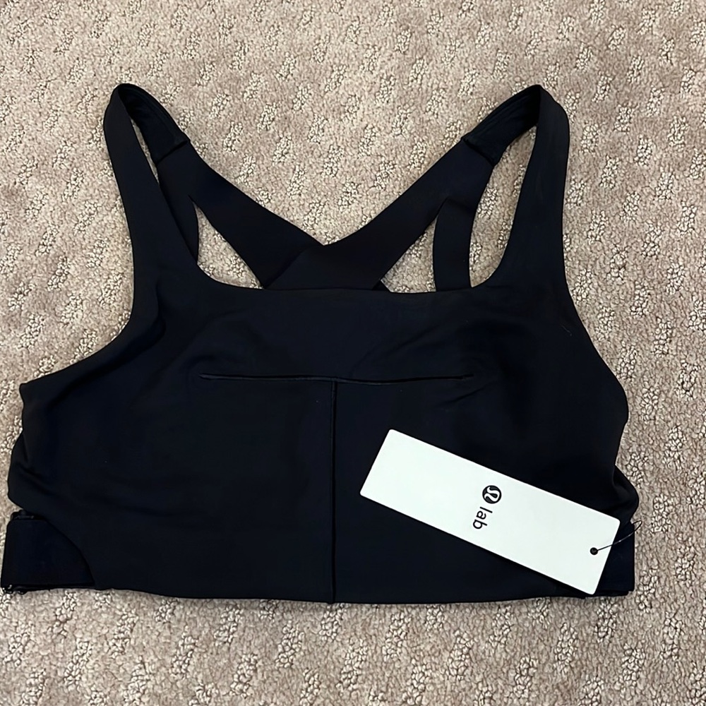 NWT LIMITED EDITION Lululemon Lab Sports Bra